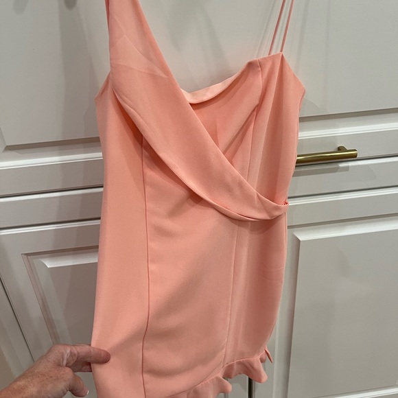 NWT coral dress in size x sm by NBD. Polyester. - Picture 3 of 8